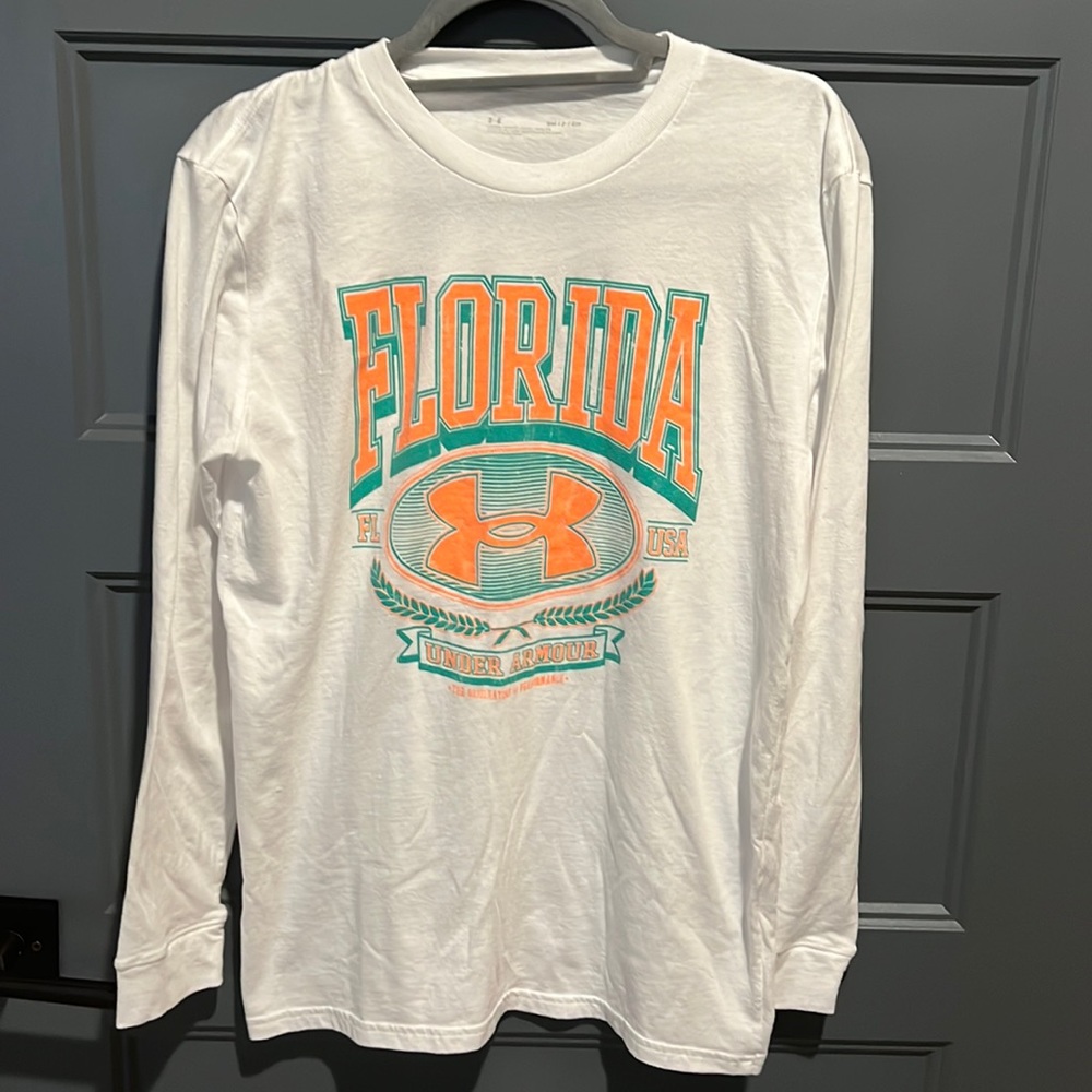 Under Armor Men’s size small long sleeve white tee